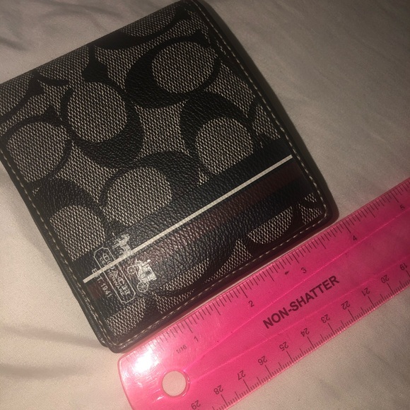 Men’s Coach Wallet - Picture 4 of 7
